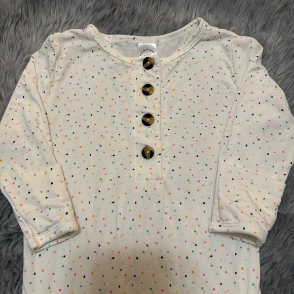 Lou Lou & Company Bamboo Knotted Gown Infant 3-6 Months Colorful Polka Dots - Picture 2 of 5